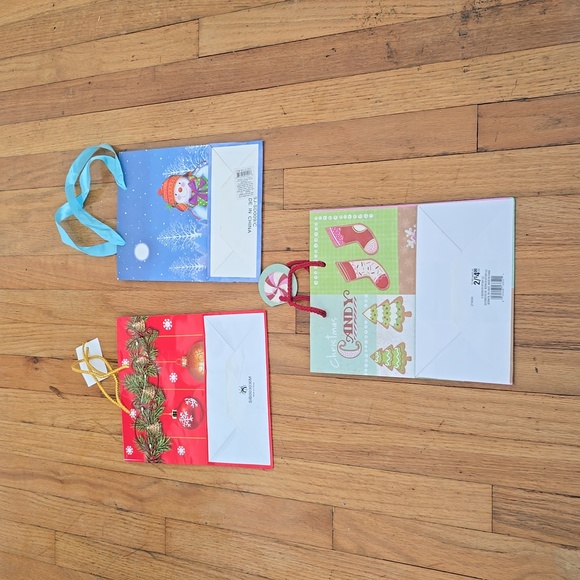 Set of 3 Christmas Gift Bags Snowman & Christmas Candy Holiday Gift Bags - Picture 3 of 9